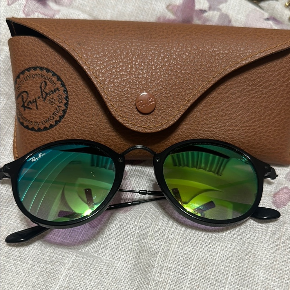 Ray-Ban Black Frame Sunglasses with Green Mirrored Lenses